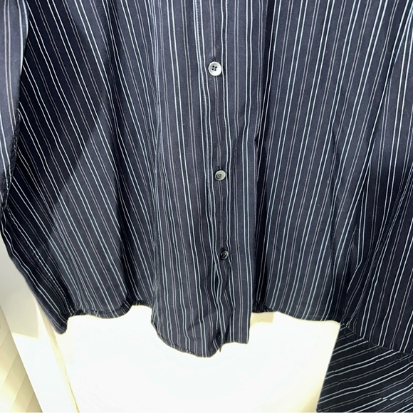 Calvin Klein Black Casual Button Down‎ Shirt with Classic Design - Picture 4 of 6